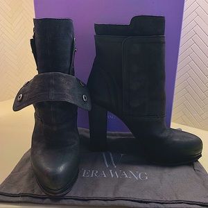 ❤️VERA WANG BLACK LEATHER BOOTIES❤️